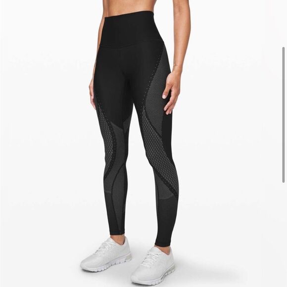 Lululemon Mapped Out High-Rise Leggings 28"
Black Print Size 2 W5CEQS - Picture 2 of 12